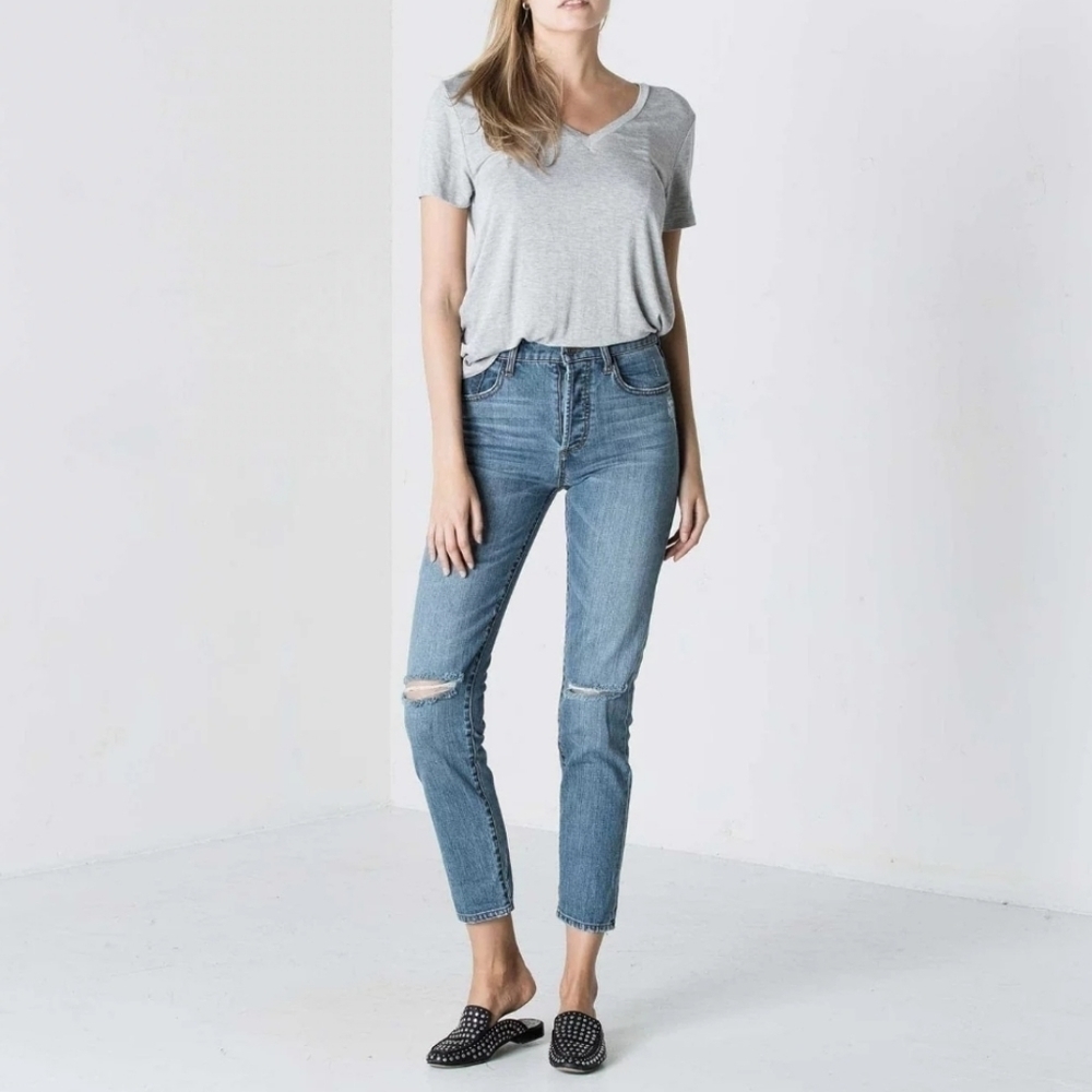 DSTLD High Waisted Ripped Mom Jeans NWT